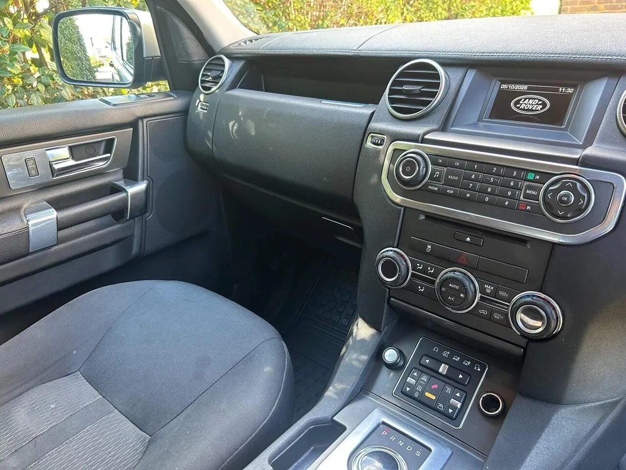 Land Rover Discovery 4 2012 photo 5
