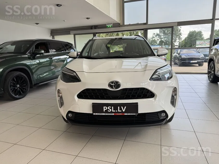 Toyota Yaris Cross 2025 photo 2
