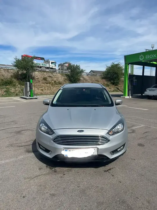 Ford Focus 2017 photo 2