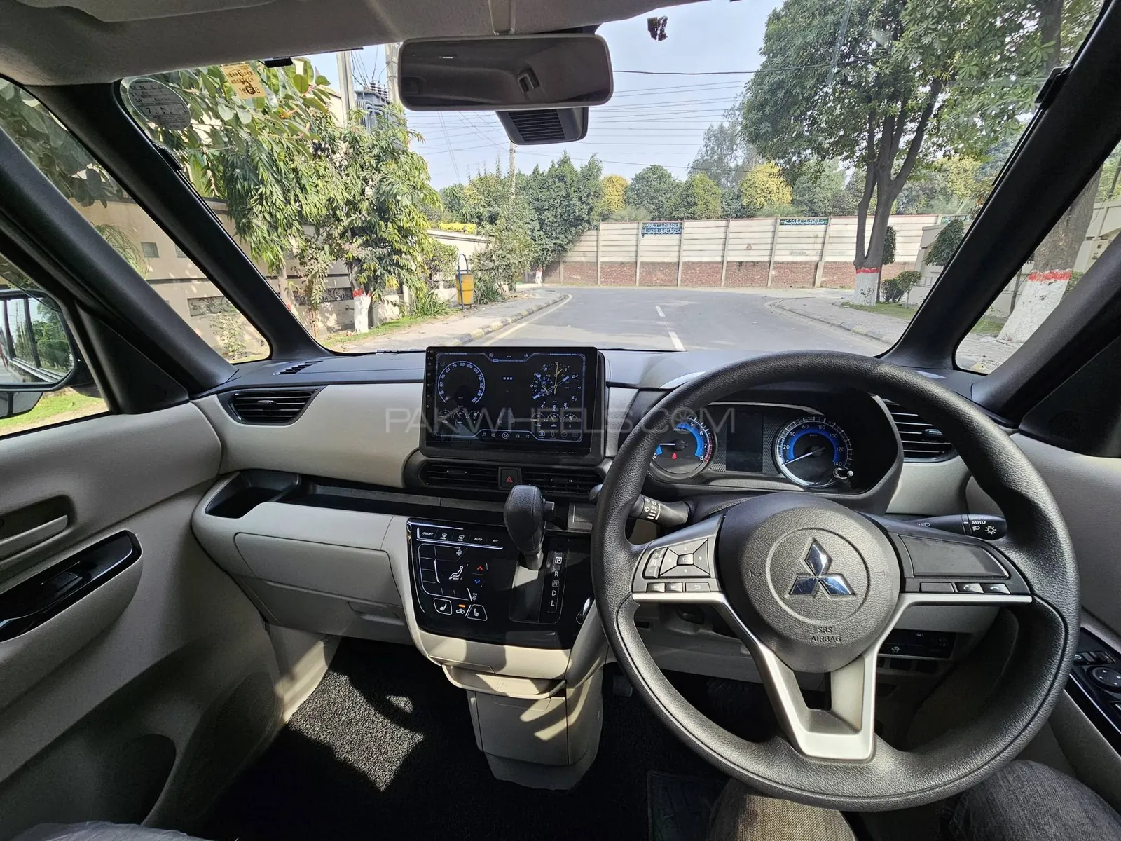 Mitsubishi Ek Space