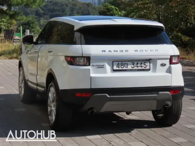 Land Rover Range Rover Evoque 2017 photo 4