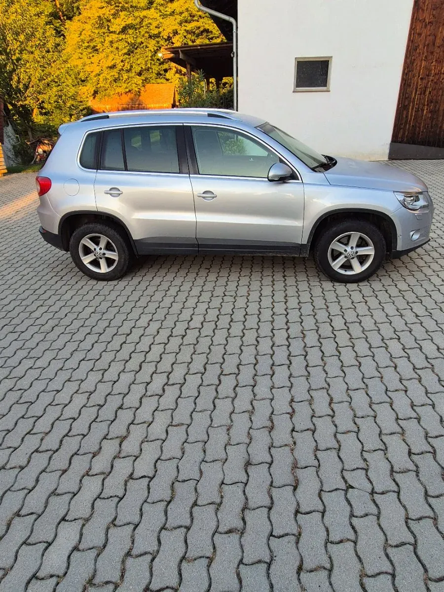 Volkswagen Tiguan 2008 photo 2