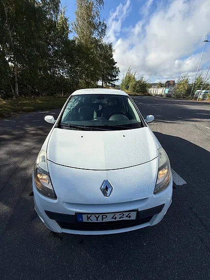 Renault Clio 2011 photo 4