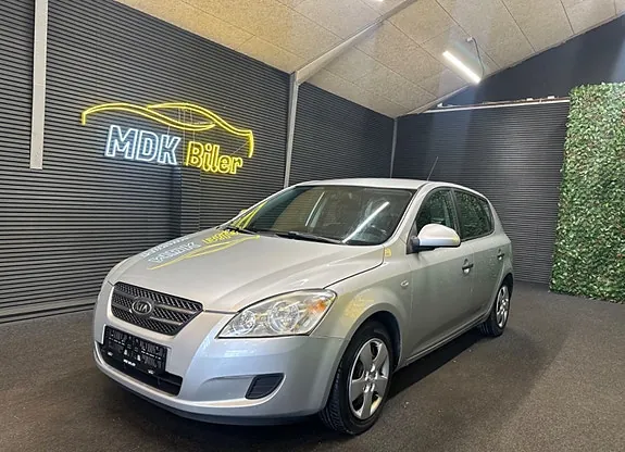 Kia Ceed 2008 photo 2