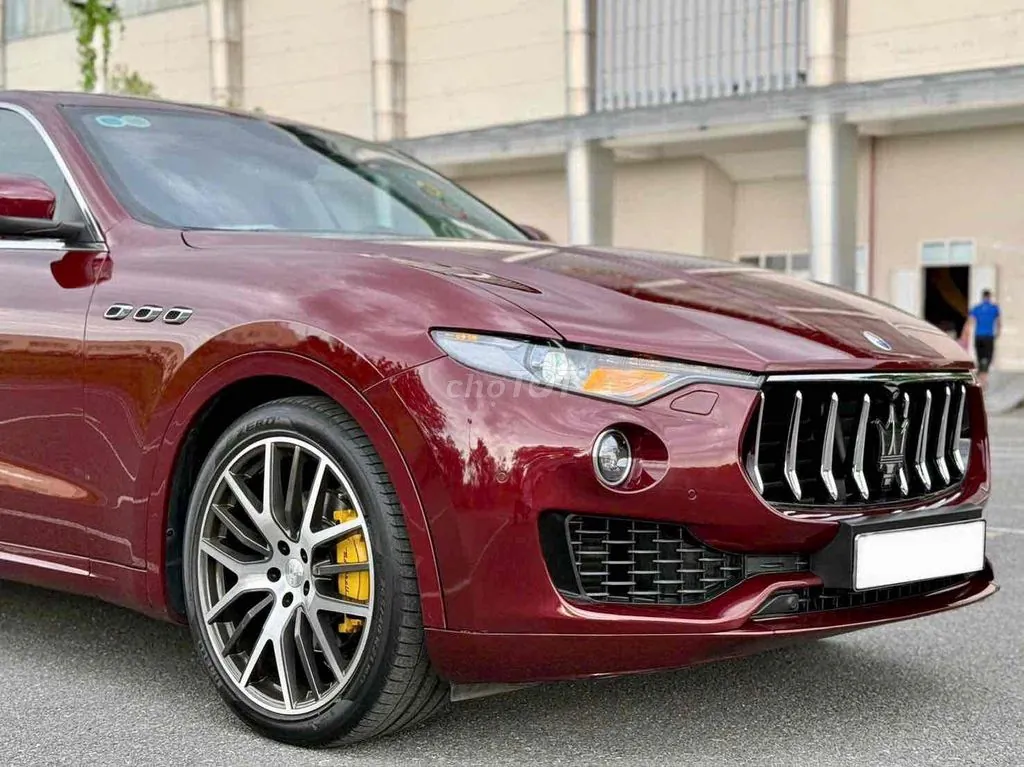 Maserati Levante 2016 photo 2
