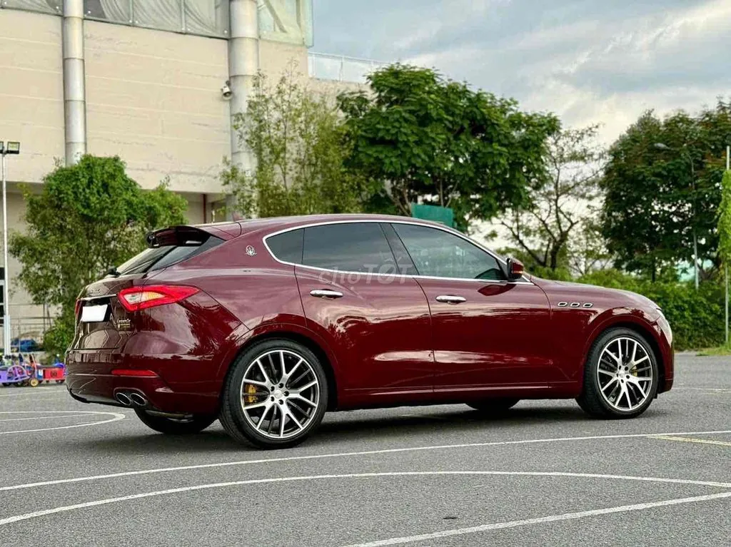 Maserati Levante 2016 photo 5