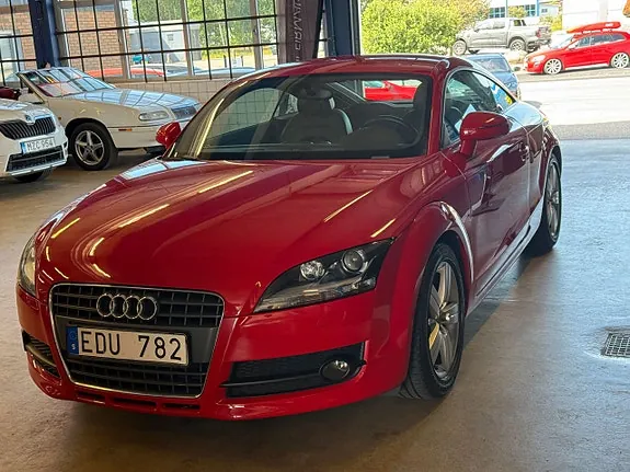 Audi Tt 2010 photo 2