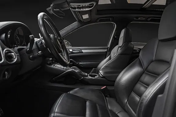 Porsche Cayenne Gts 2016 photo 2