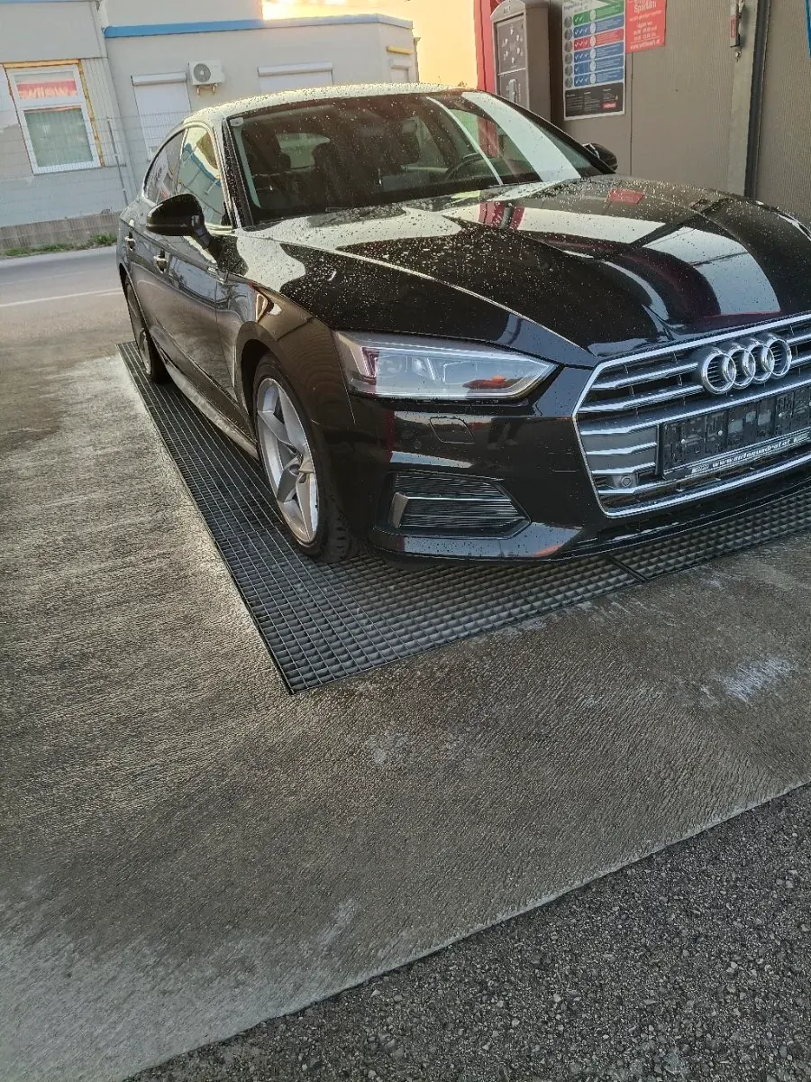 Audi A5 2017 photo 2