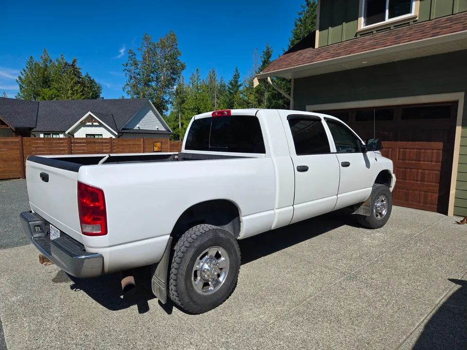 Dodge Ram 3500 2006 photo 3