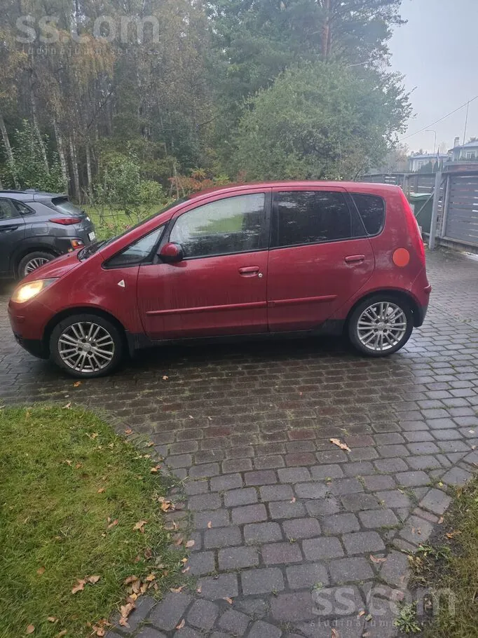 Mitsubishi Colt 2007 photo 2