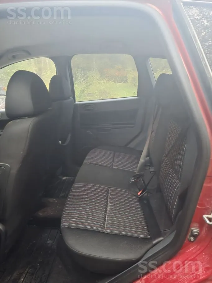 Mitsubishi Colt 2007 photo 4