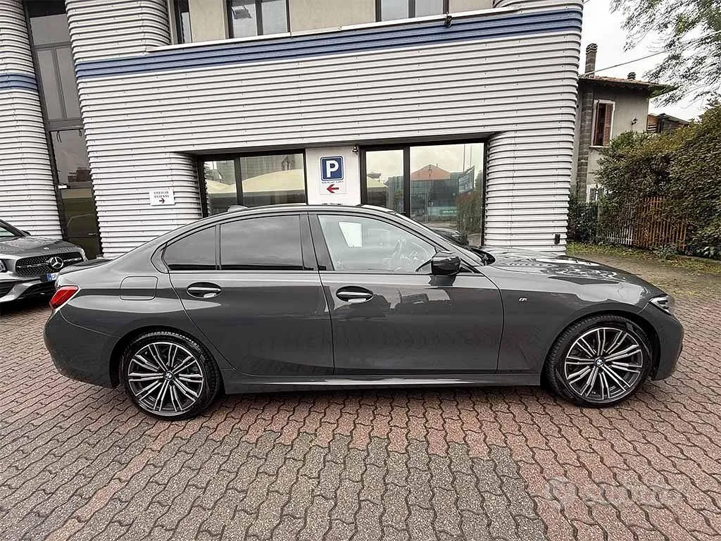BMW 320I 2022 photo 4
