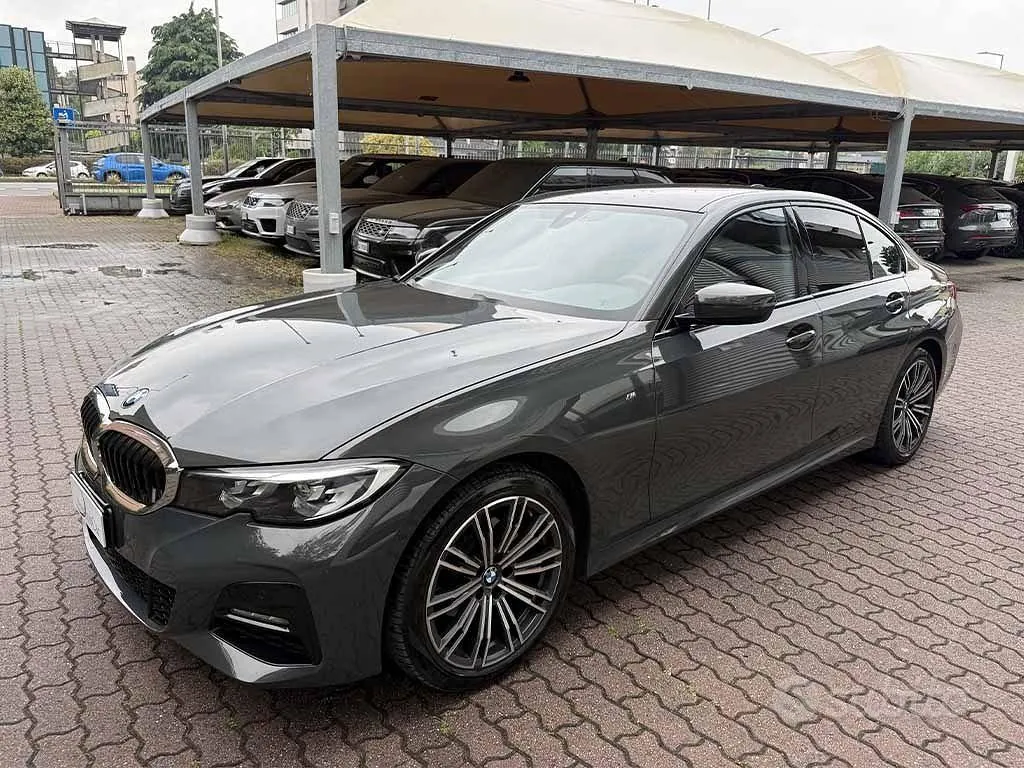 BMW 320I