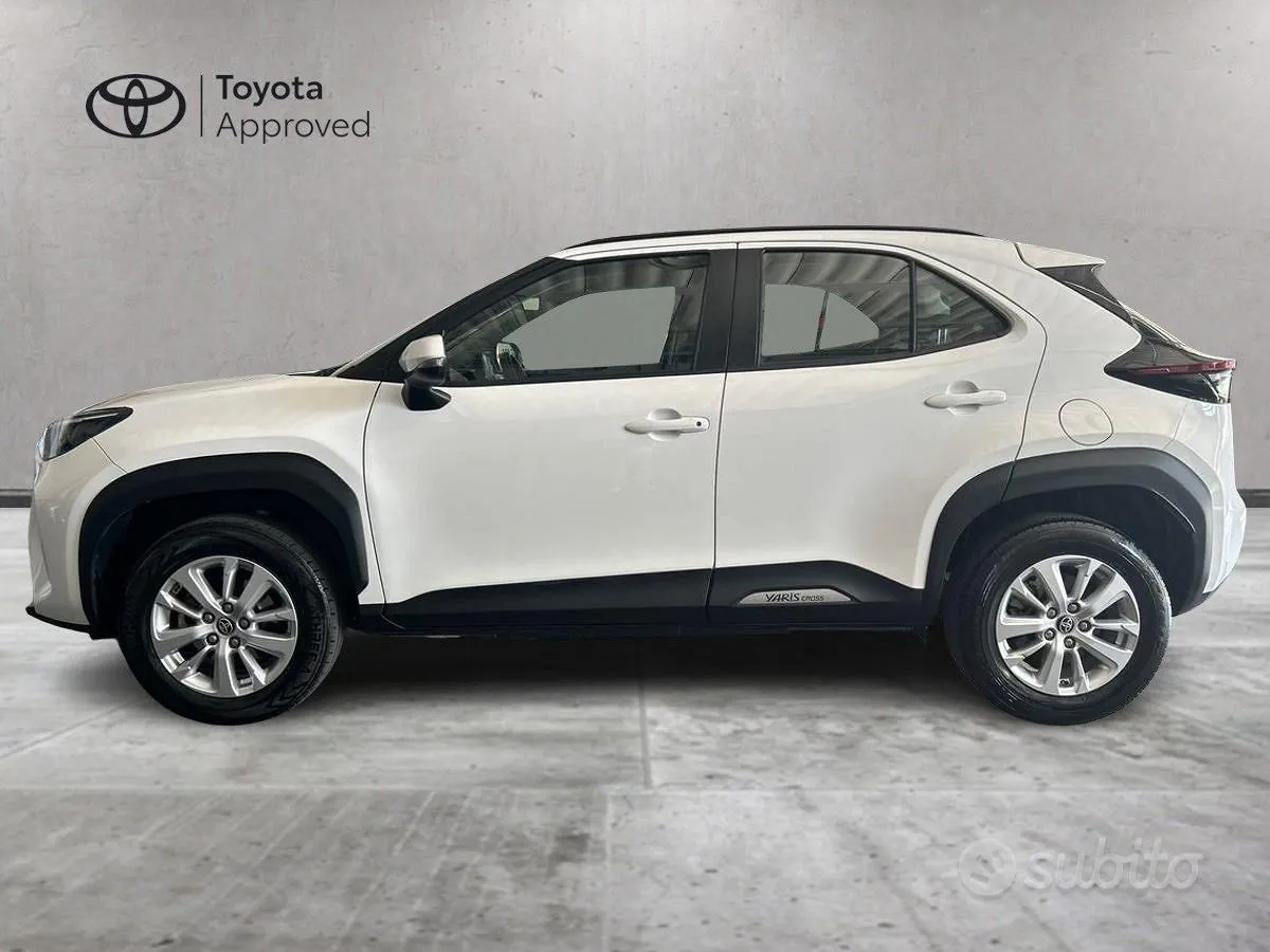 Toyota Yaris Cross 2023 photo 3