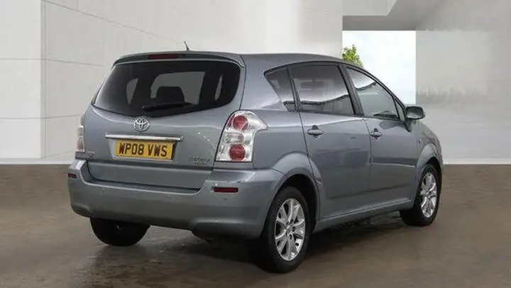 Toyota Corolla Verso 2008 photo 4