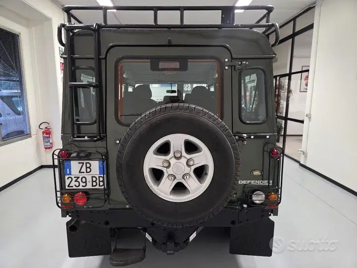 Land Rover Defender 2007 photo 5