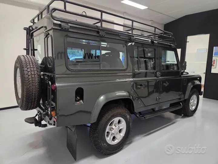 Land Rover Defender 2007 photo 4