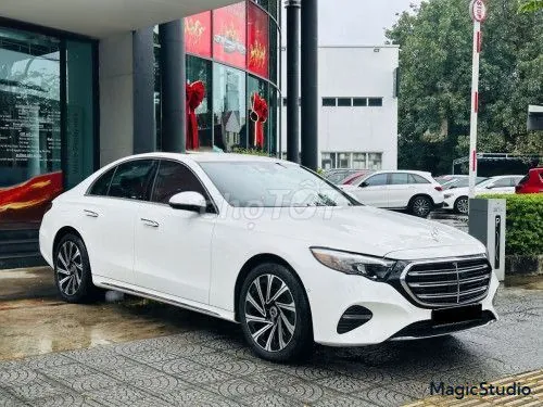 Mercedes-Benz E-Class 2026 photo 3