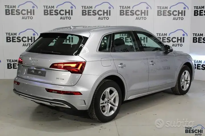 Audi Q5 2022 photo 2