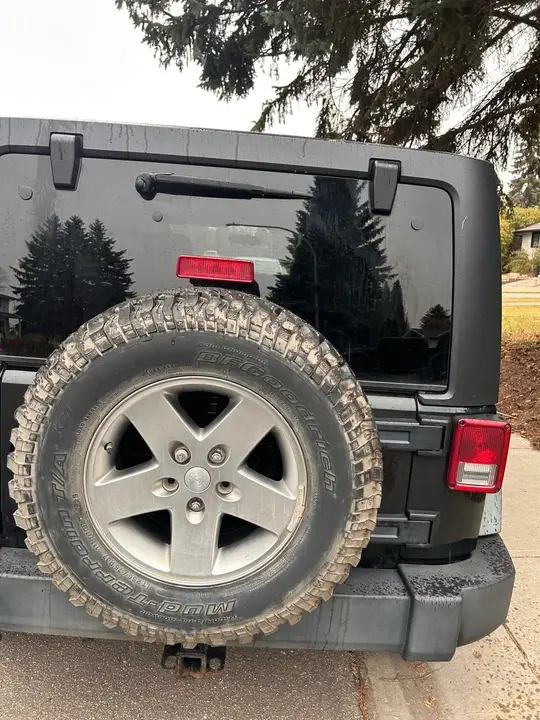 Jeep Wrangler 2011 photo 3