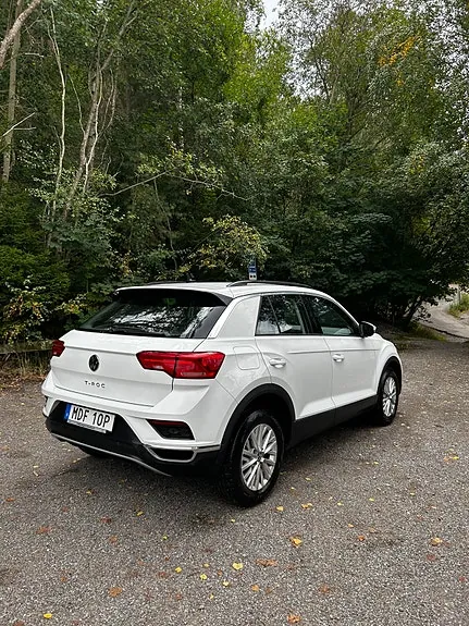 Volkswagen T-Roc 2021 photo 2