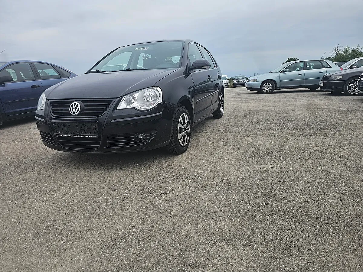 Volkswagen Polo 2005 photo 2