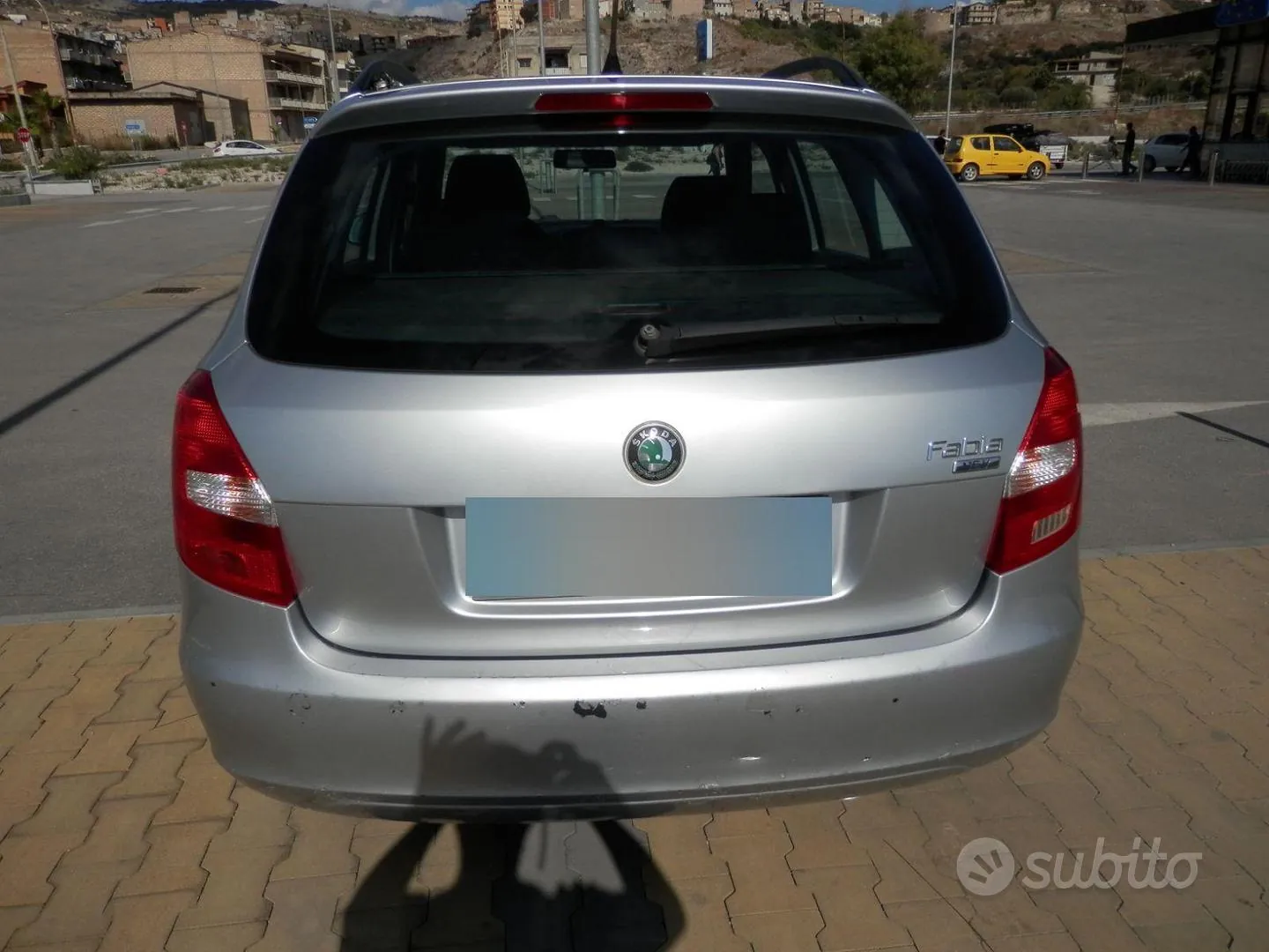 Skoda Fabia 2009 photo 2