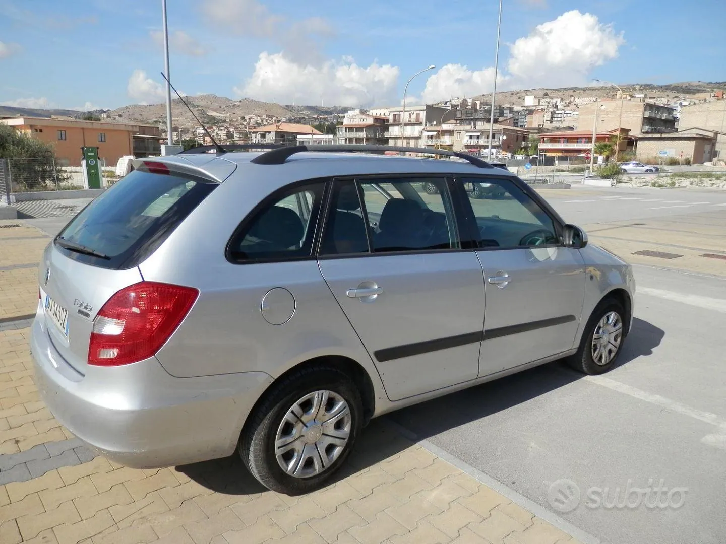 Skoda Fabia 2009 photo 5