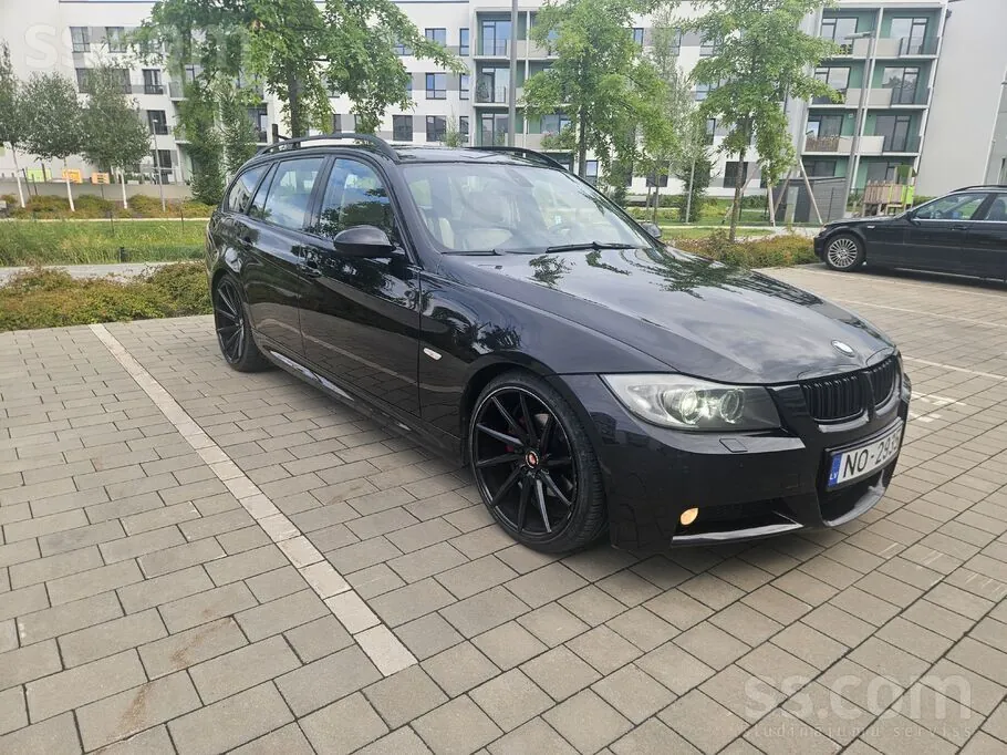 BMW 325