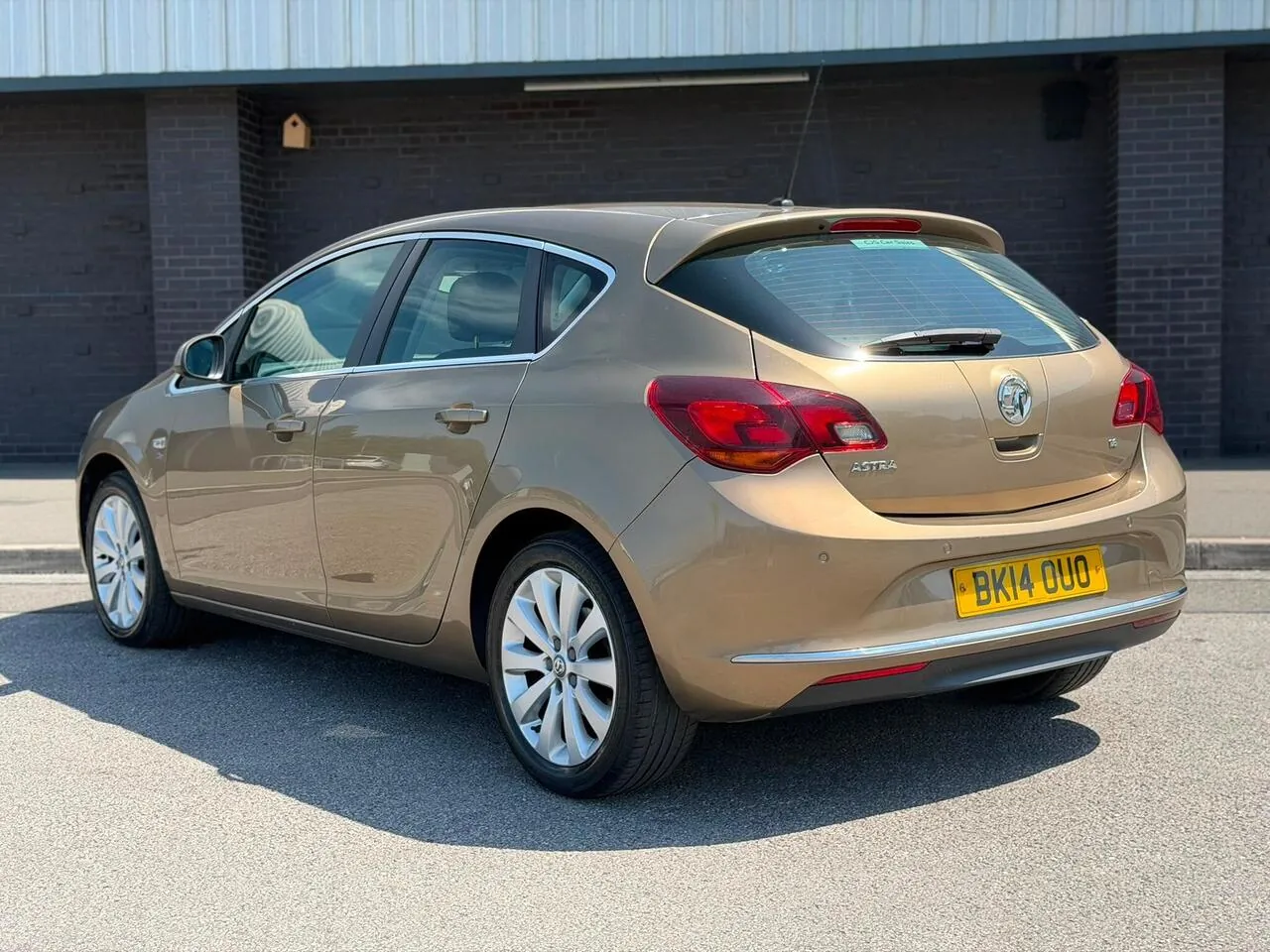 Vauxhall Astra 2014 photo 5