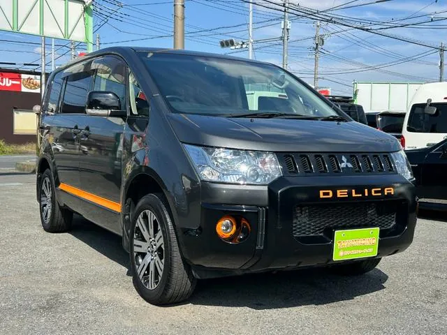 Mitsubishi Delica D:5