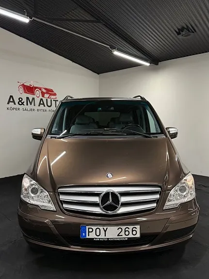 Mercedes-Benz Viano 2013 photo 2
