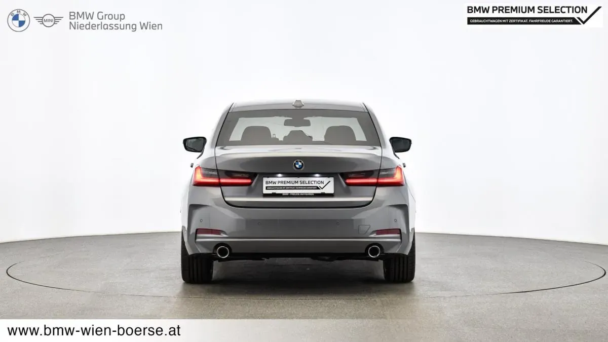 BMW 3 Series 2024 photo 2