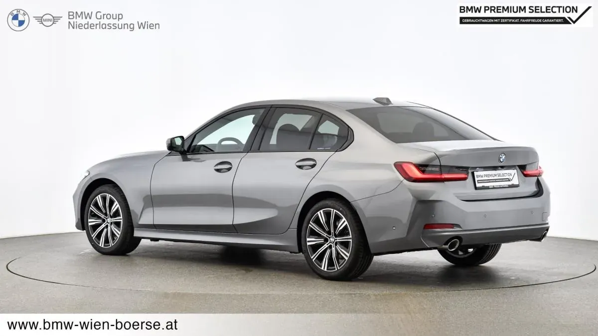 BMW 3 Series 2024 photo 3