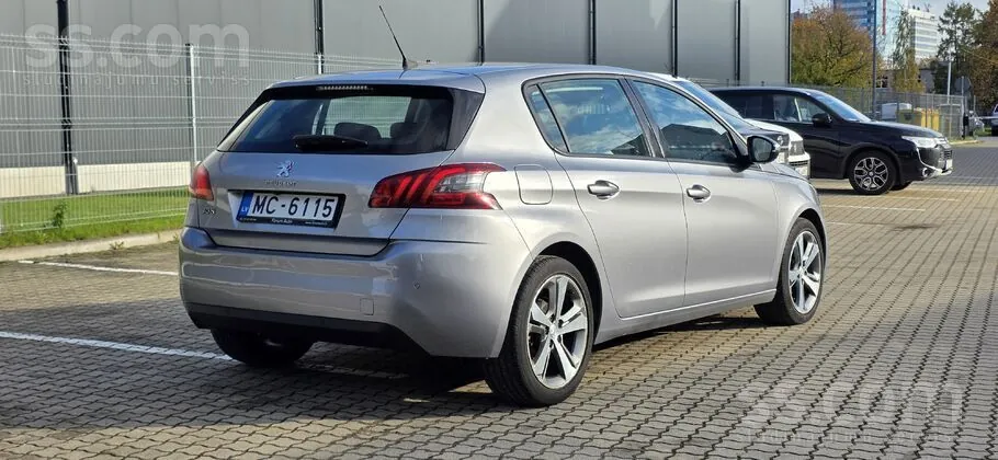 Peugeot 308 2019 photo 3