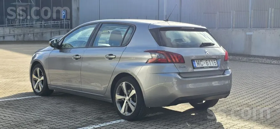 Peugeot 308 2019 photo 4