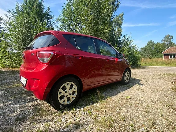 Hyundai I10 2015 photo 2