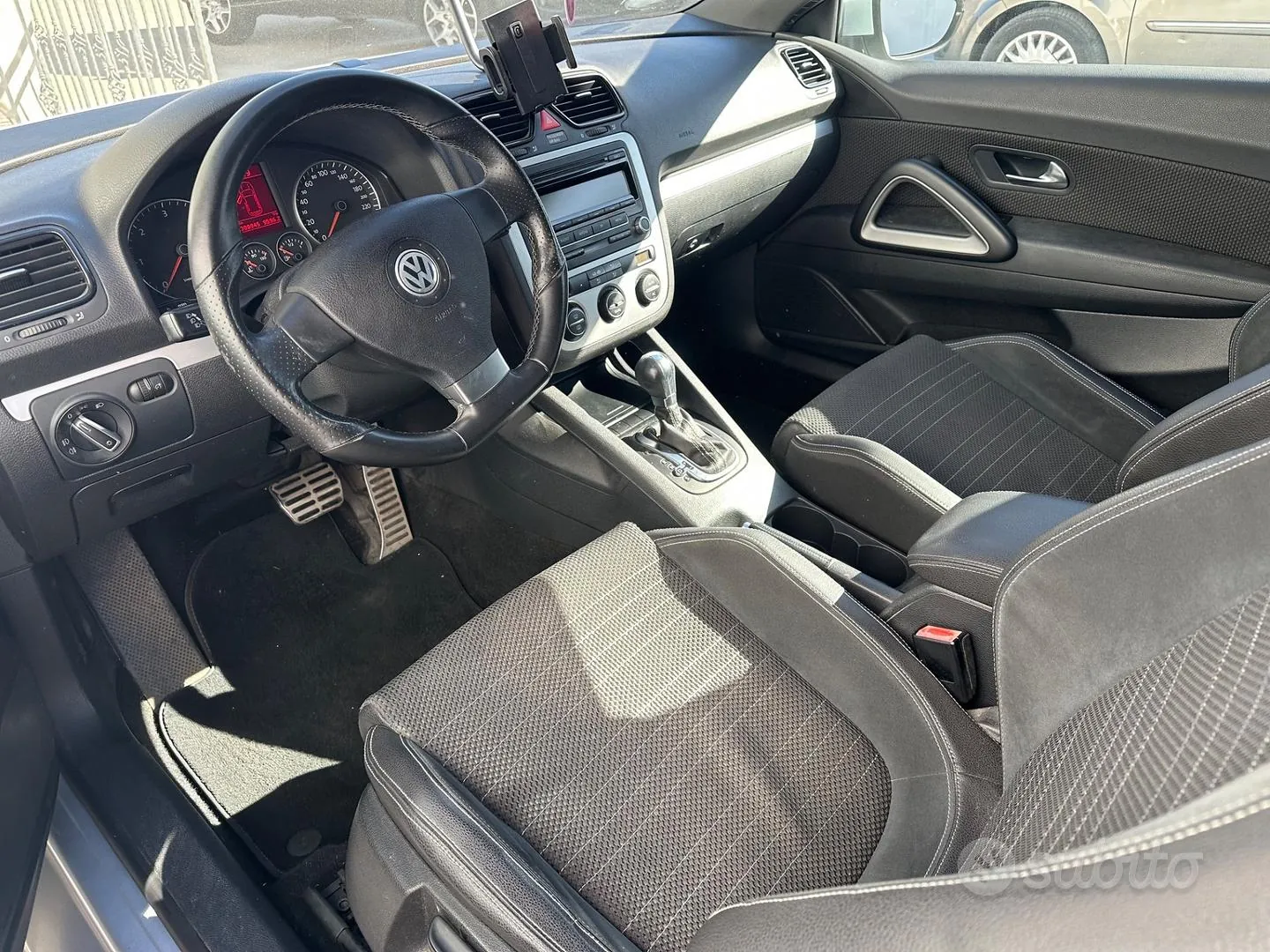 Volkswagen Scirocco 2009 photo 5