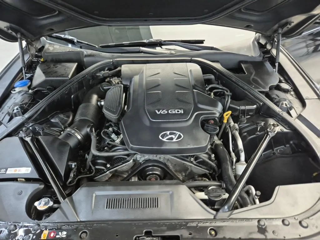 Hyundai Genesis 2016 photo 5