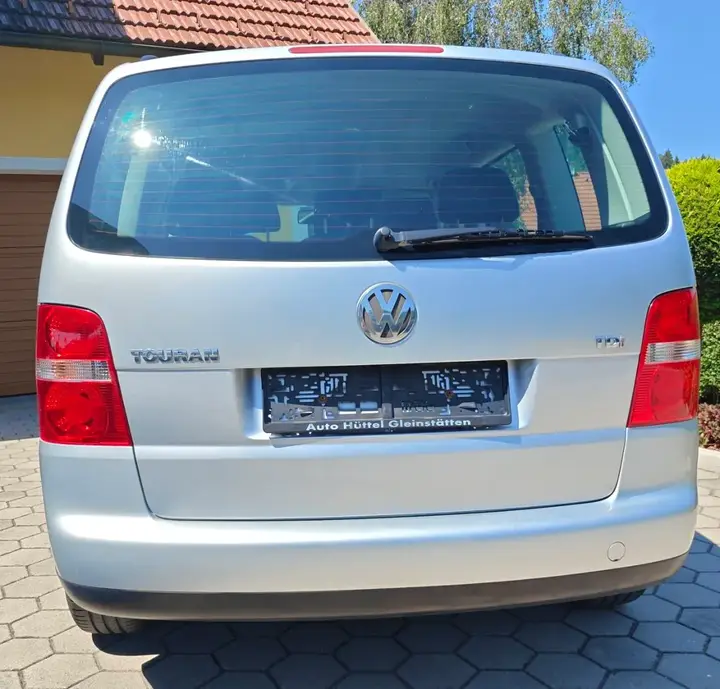 Volkswagen Touran 2003 photo 3