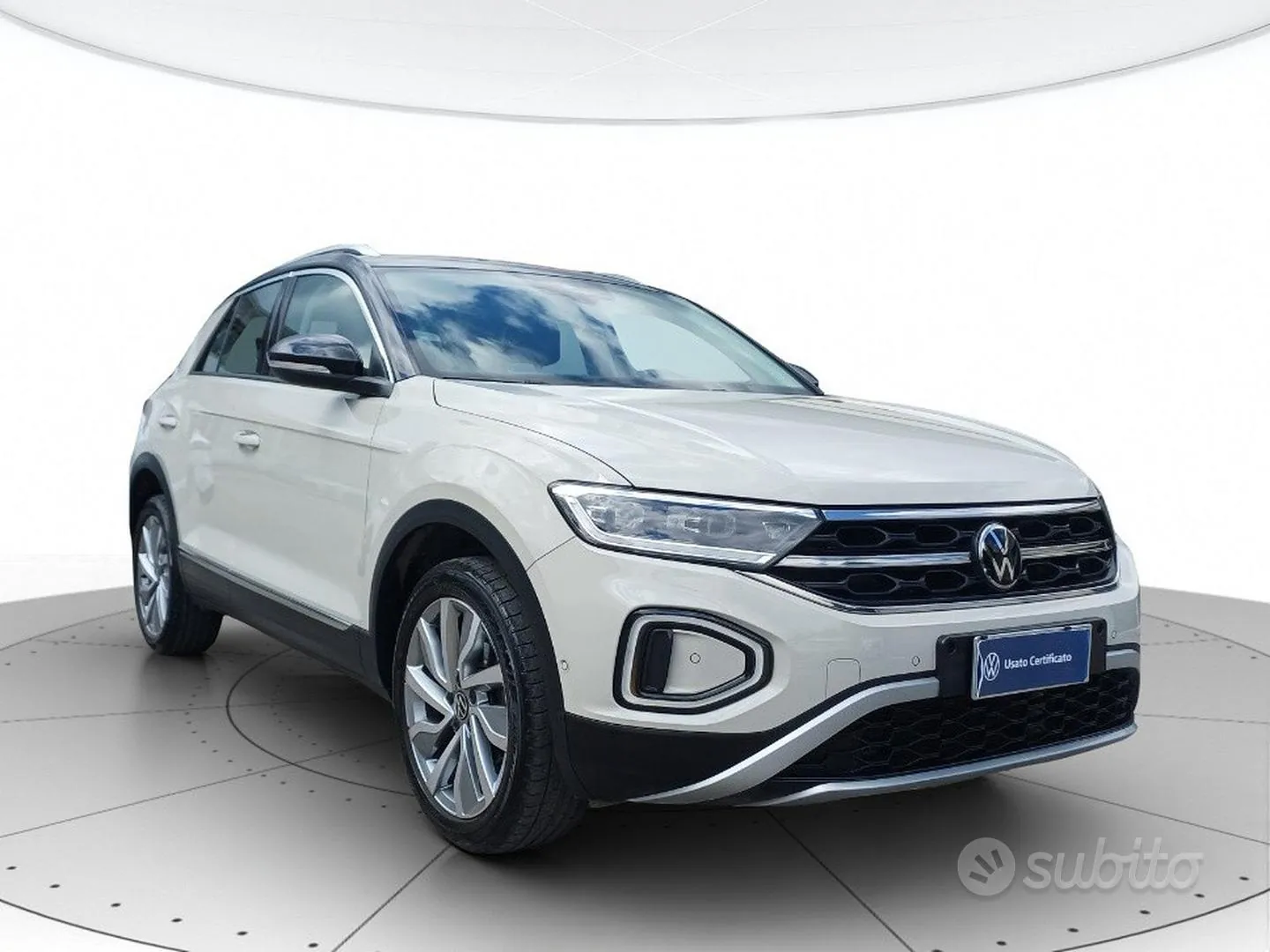 Volkswagen T-Roc 2023 photo 3