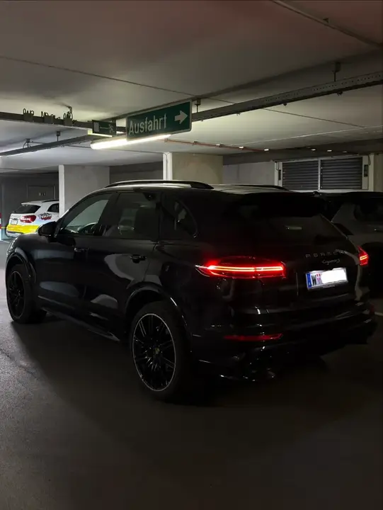 Porsche Cayenne 2016 photo 3