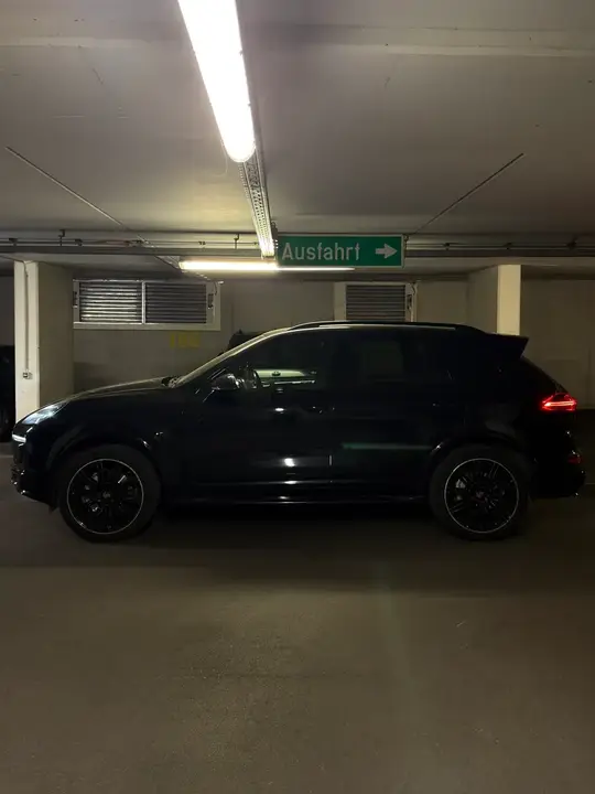 Porsche Cayenne 2016 photo 2