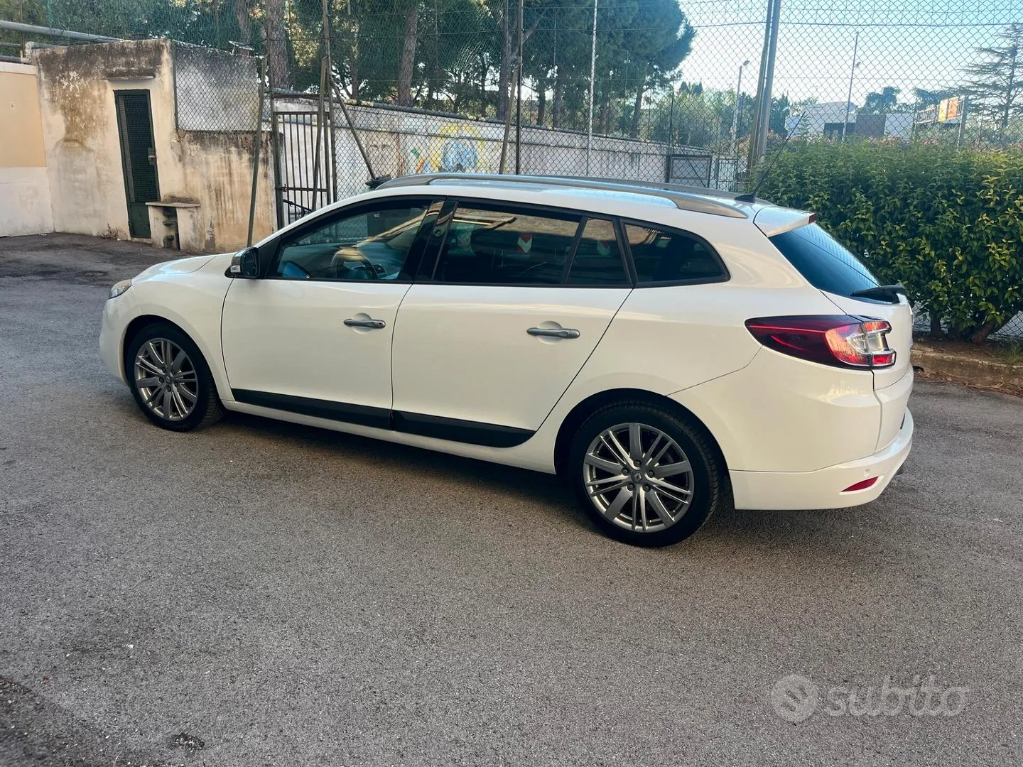 Renault Megane 2011 photo 5