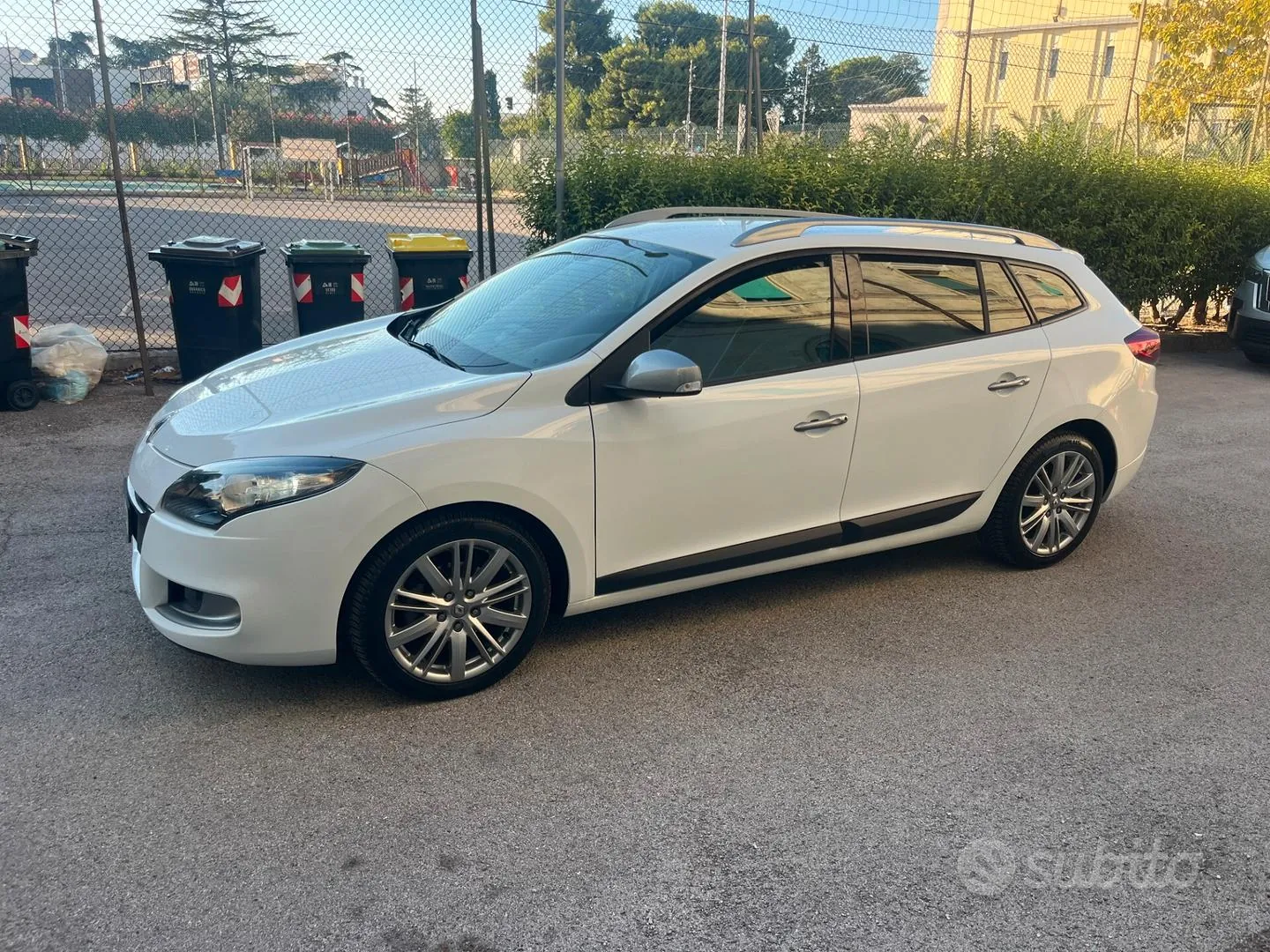 Renault Megane 2011 photo 3