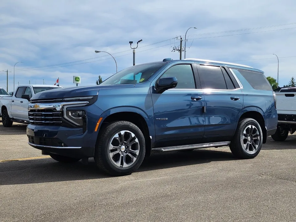 Chevrolet Tahoe 2026 photo 2