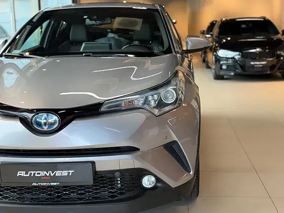 Toyota C-Hr 2017 photo 4