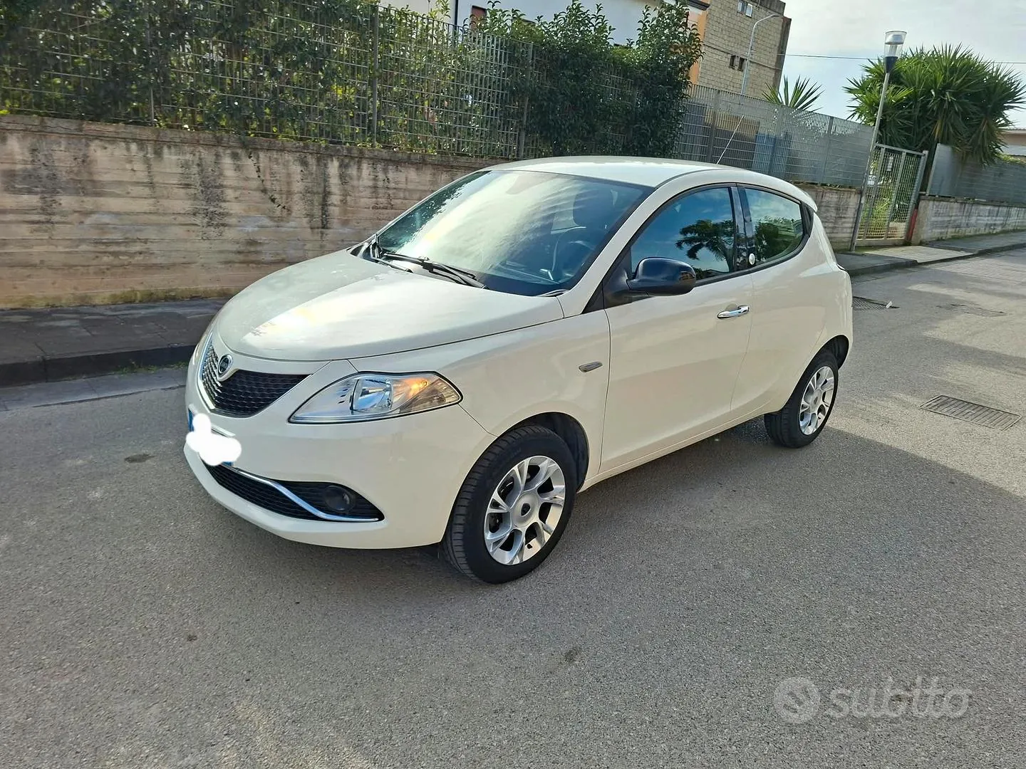 Lancia Ypsilon