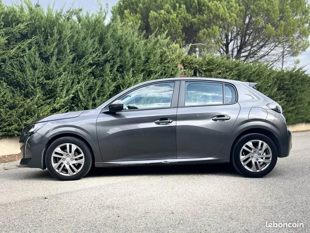 Peugeot 208 2020 photo 2